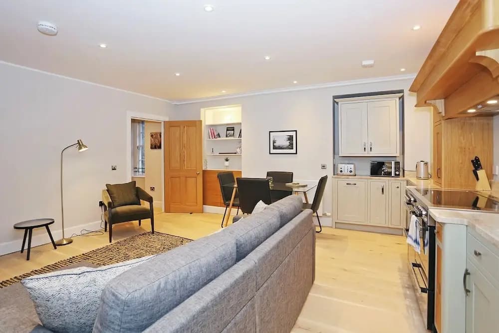 JOIVY Newly Refurbished Apartment on the Historic Royal Mile - photo 16