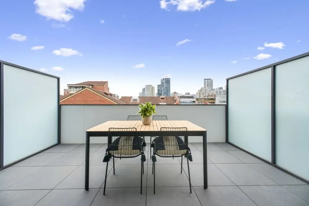 Brand New Ultra Luxe Apt Next To Central CBD - photo 6
