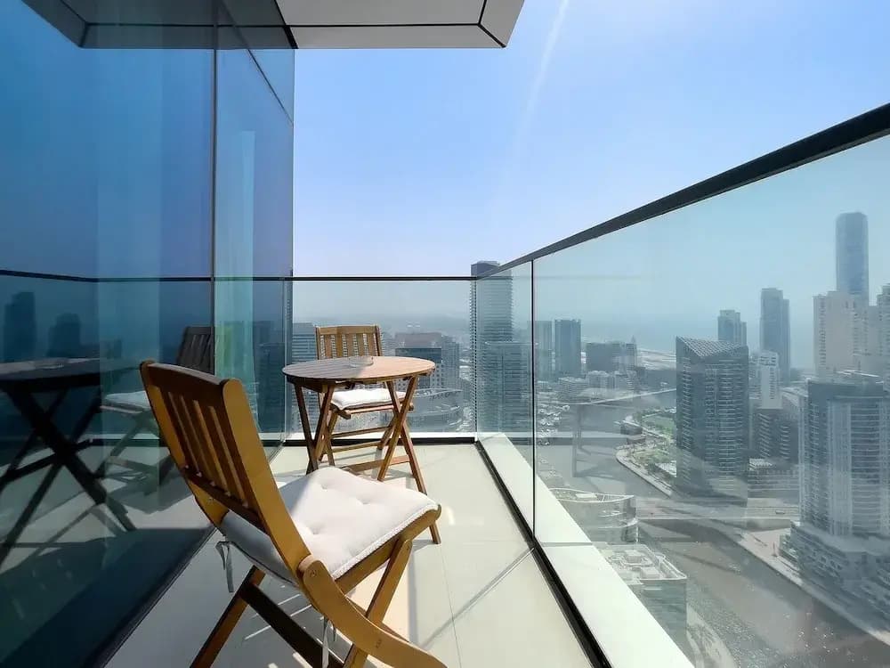 Stylish 2BR with Marina Views - photo 6
