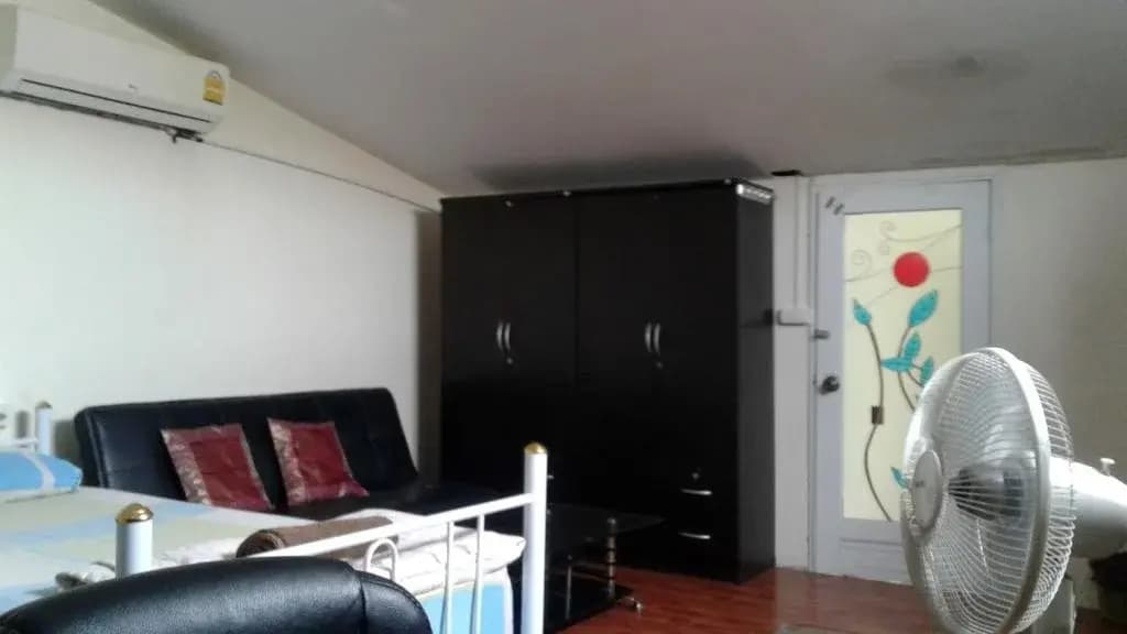 Jomtien Beach Guesthouse - photo 4