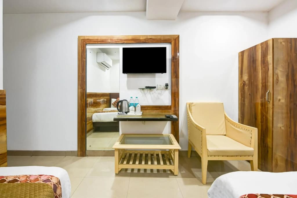Hotel Shri Vinayak - photo 5