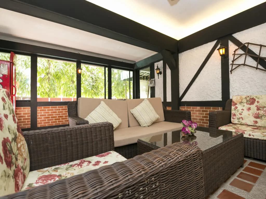 Stable Lodge - photo 8