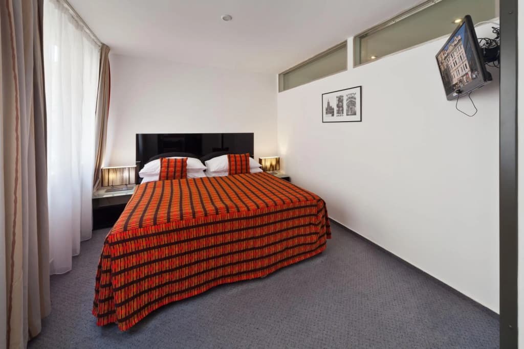 Hotel Prague Inn - photo 1