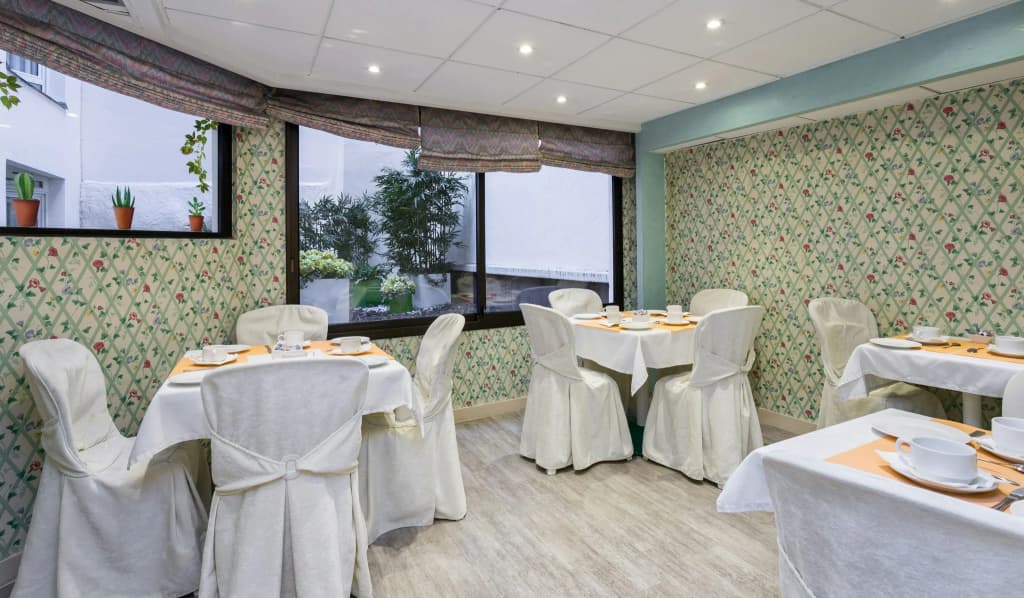 Hotel Fertel Etoile - photo 15