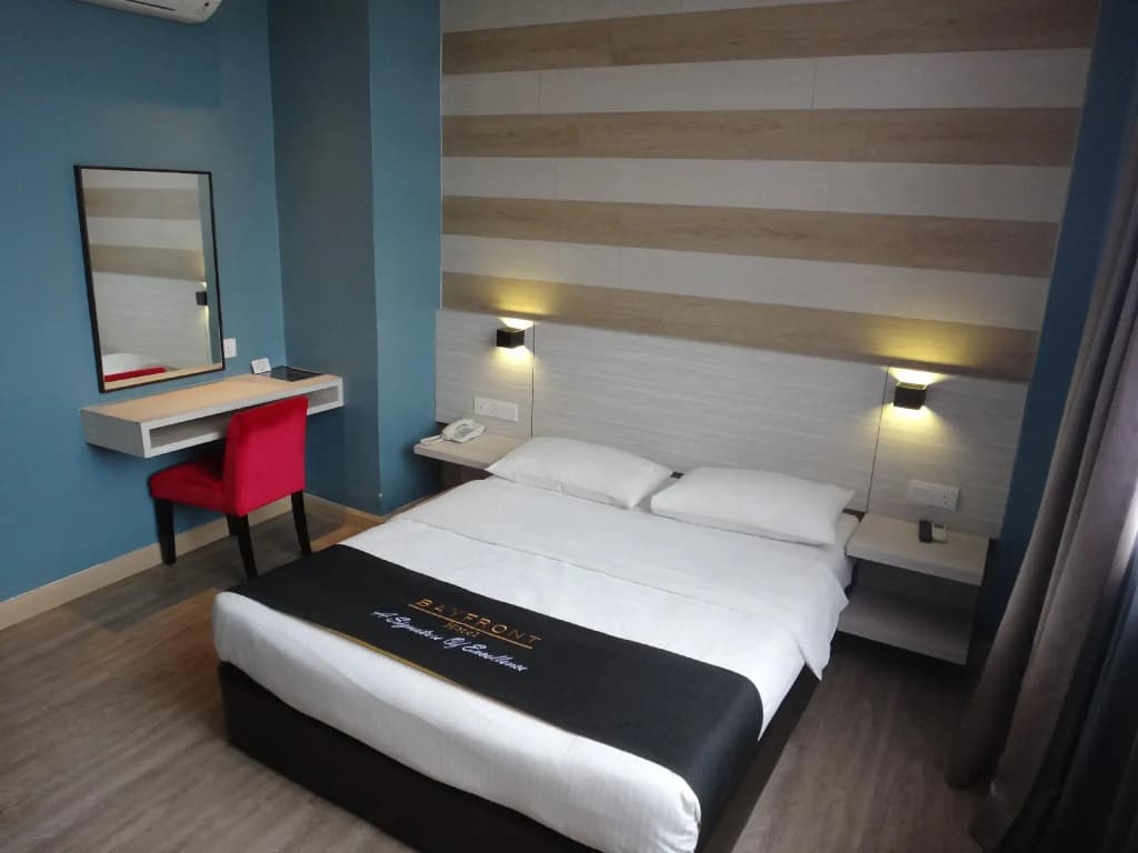 Bayfront Hotel - photo 3