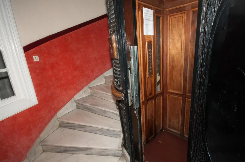 Cecil Hotel - photo 19