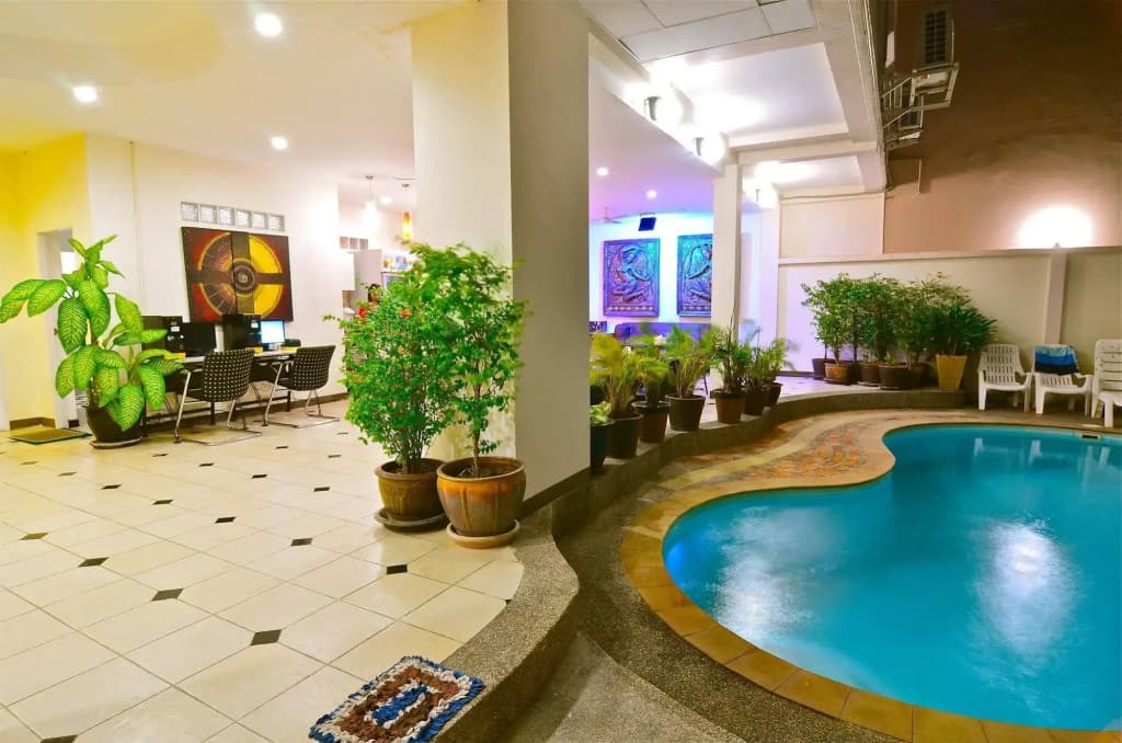 Square One Hotel Patong - photo 12