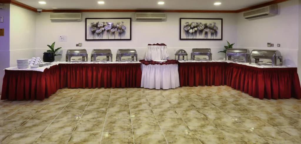 La Villa Suites Hotel - photo 21