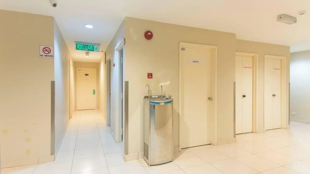 Twin Hotel - photo 11