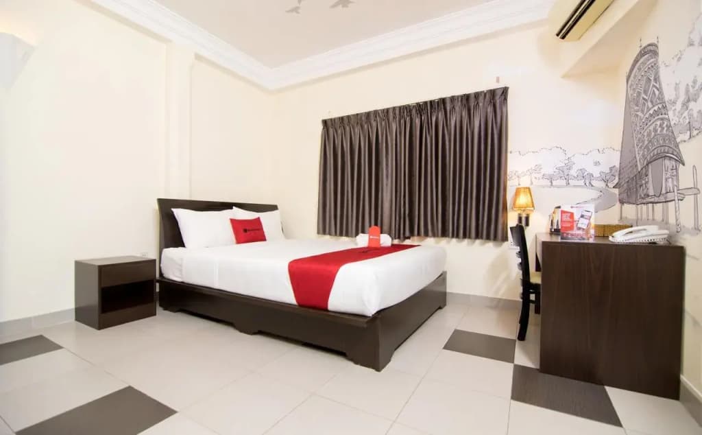Honey House Hotel - photo 6
