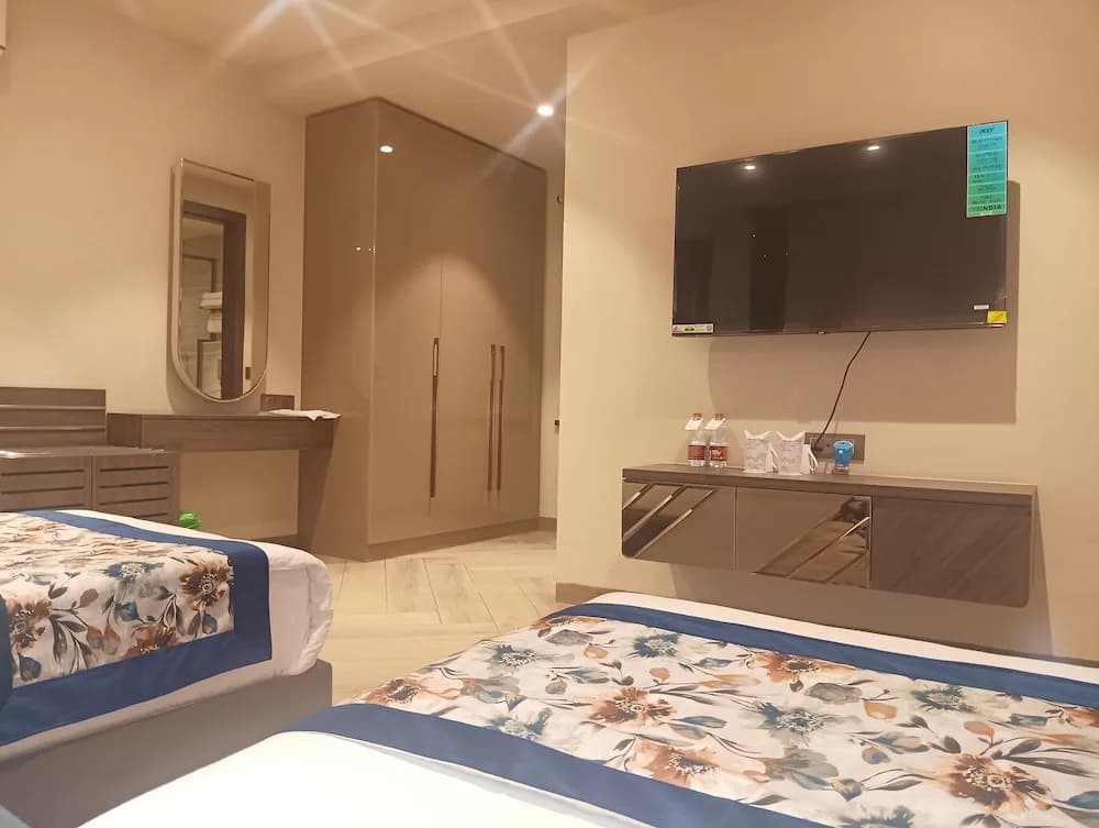 Qotel Signature Coleman Janakpuri - photo 3