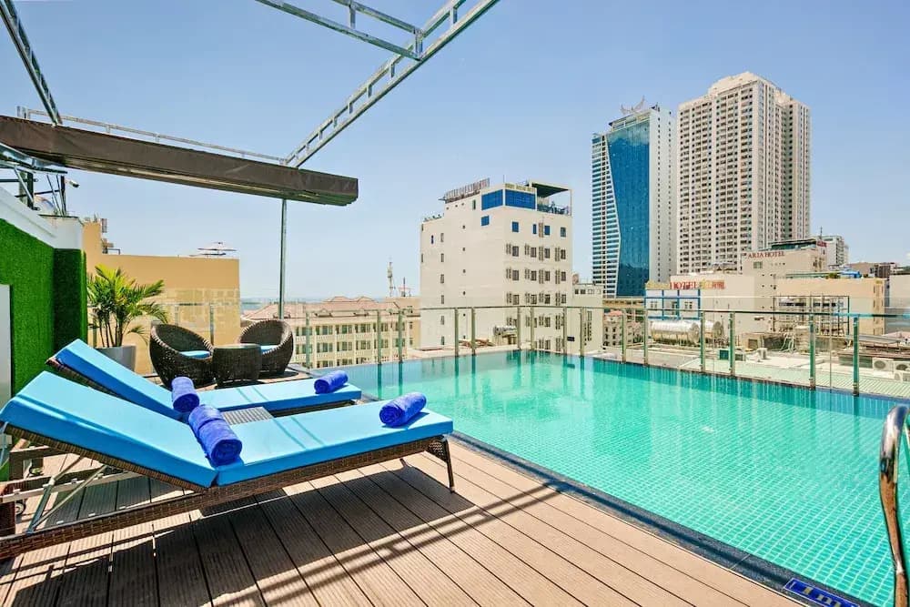 Celina Hotel & Apartment - photo 14