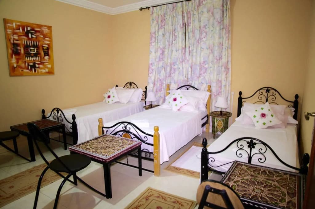 Hostel Villa Red City - photo 5