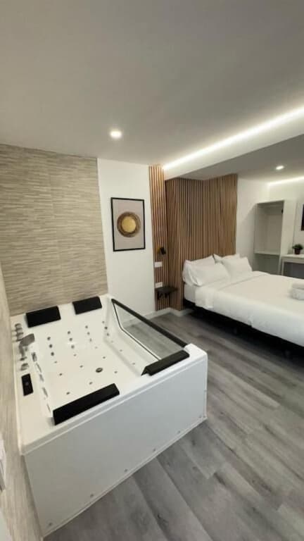 jacuzzi rooms - photo 1