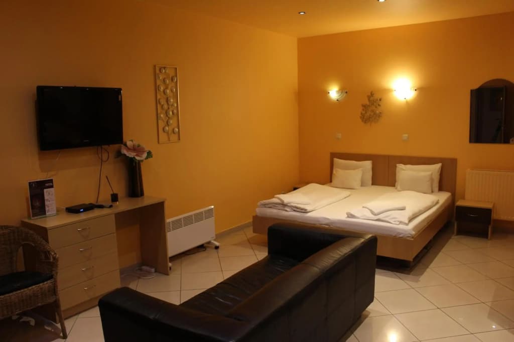 Esprit Hotel Budapest - photo 6