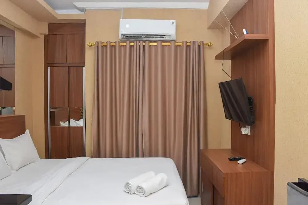 Good Choice Studio at Green Pramuka Apartment near Shopping Center - photo 5