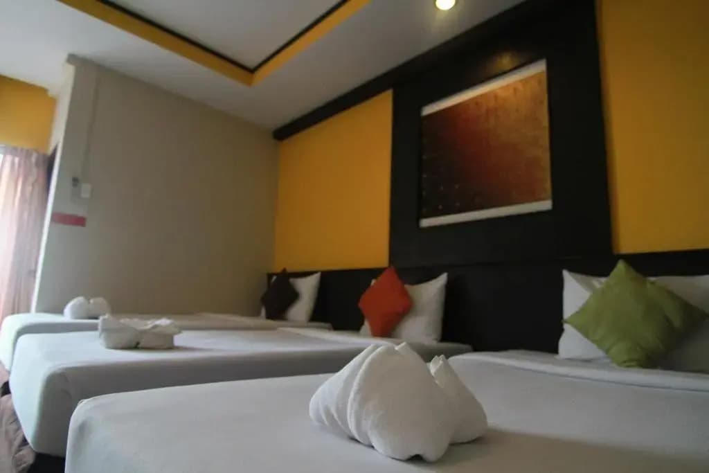 Grand Pinnacle Hotel - photo 24
