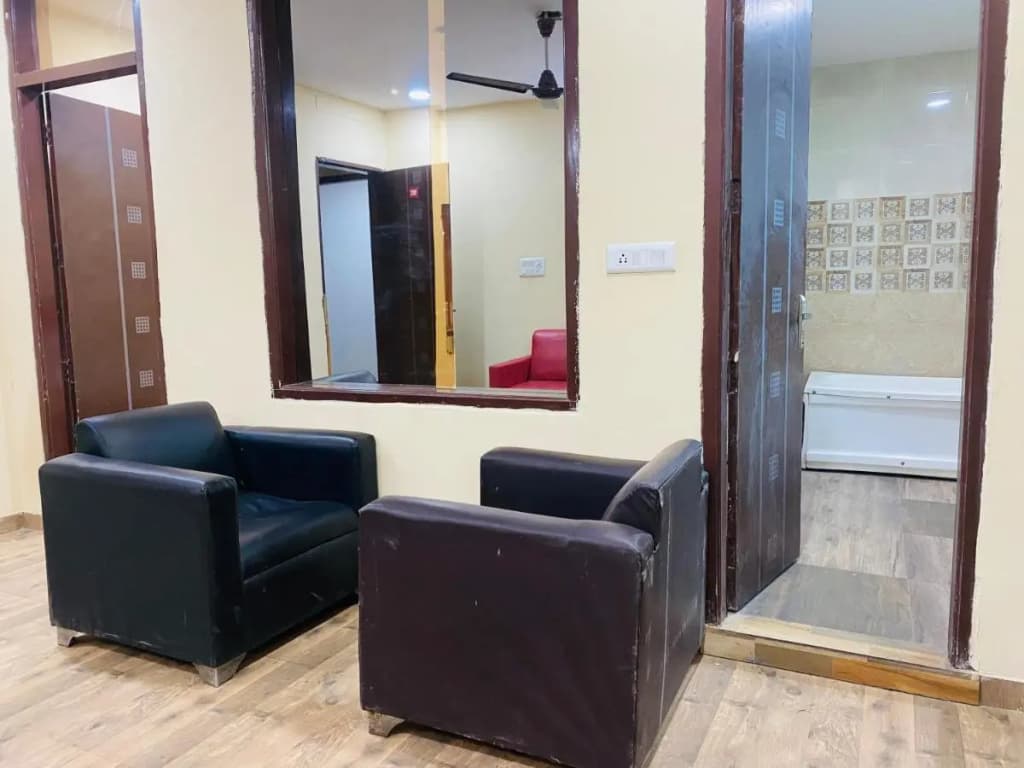 Qotel Flagship Hotel Sagarpur - photo 11