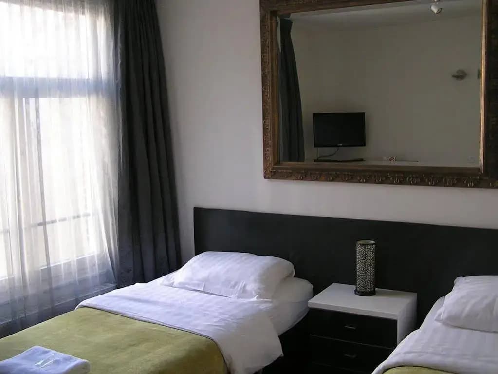 Olive Bed and Breakfast - photo 4