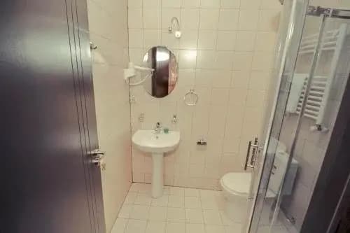 Hotel 5 Rooms - photo 8