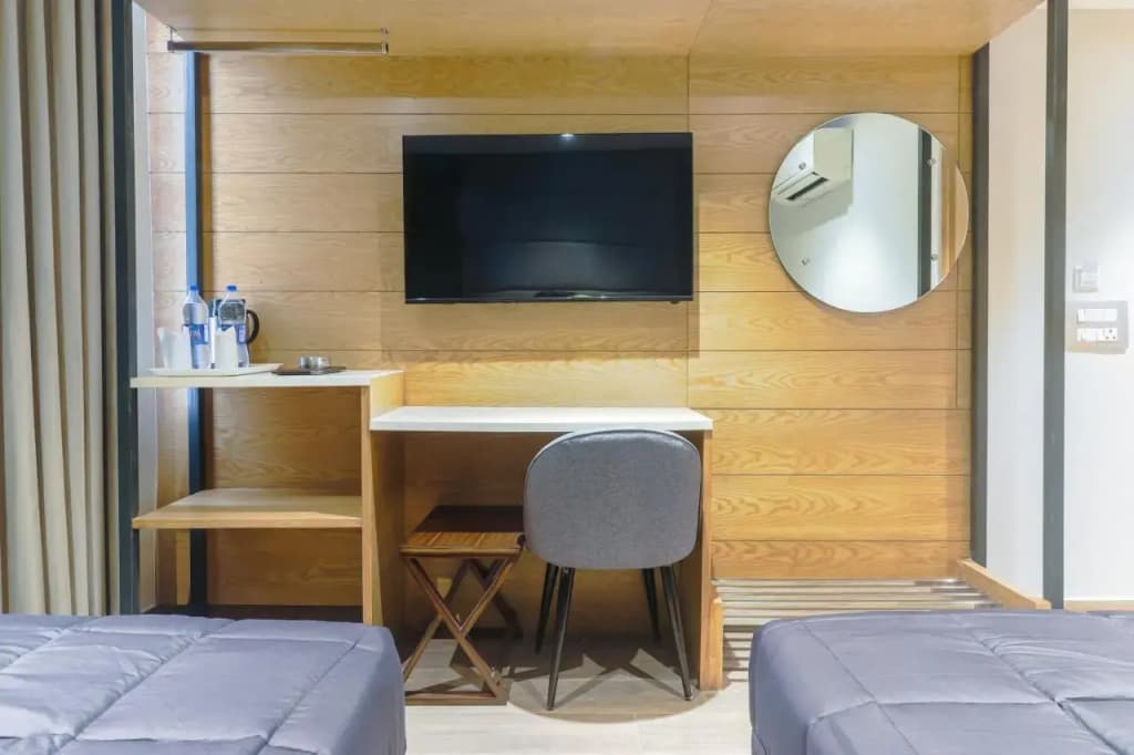 Hotel Bricks, Karol Bagh, New Delhi - photo 43