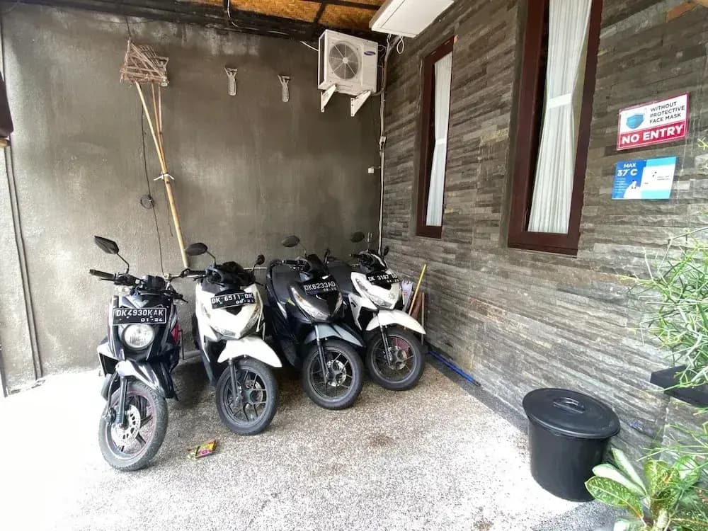 Suwardika Homestay and Dormitory - Hostel - photo 17