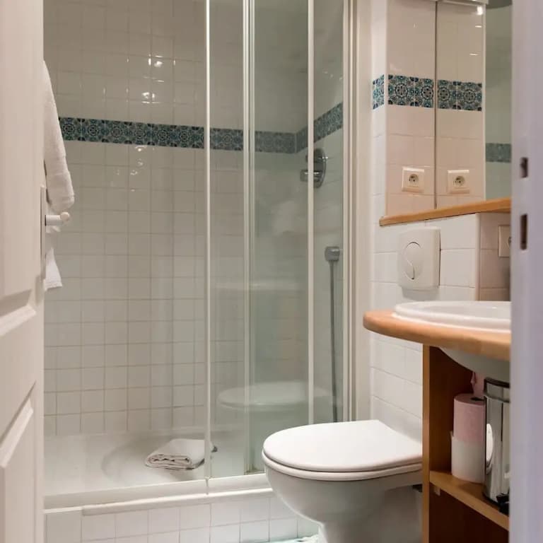 Coquelicot Delightful 1 Bedroom Apt Near Eiffel Tower - photo 7