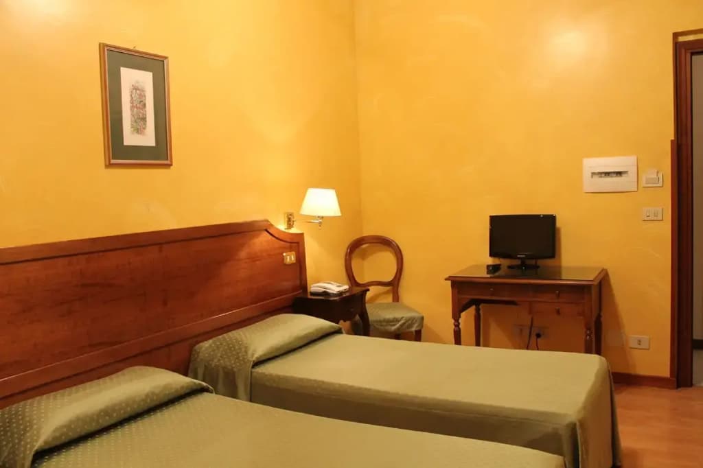 Hotel Fiori - photo 6