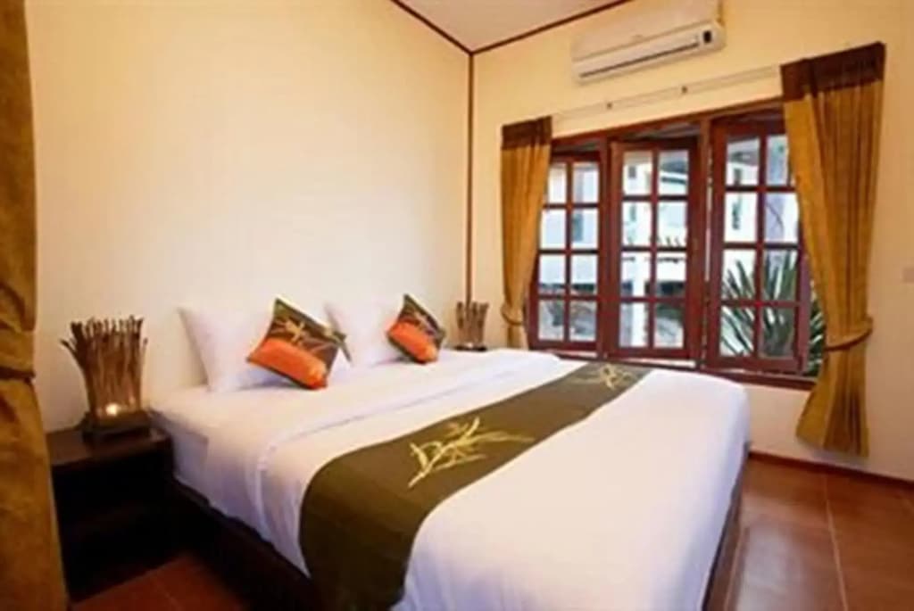 Tharathip Resort - photo 2