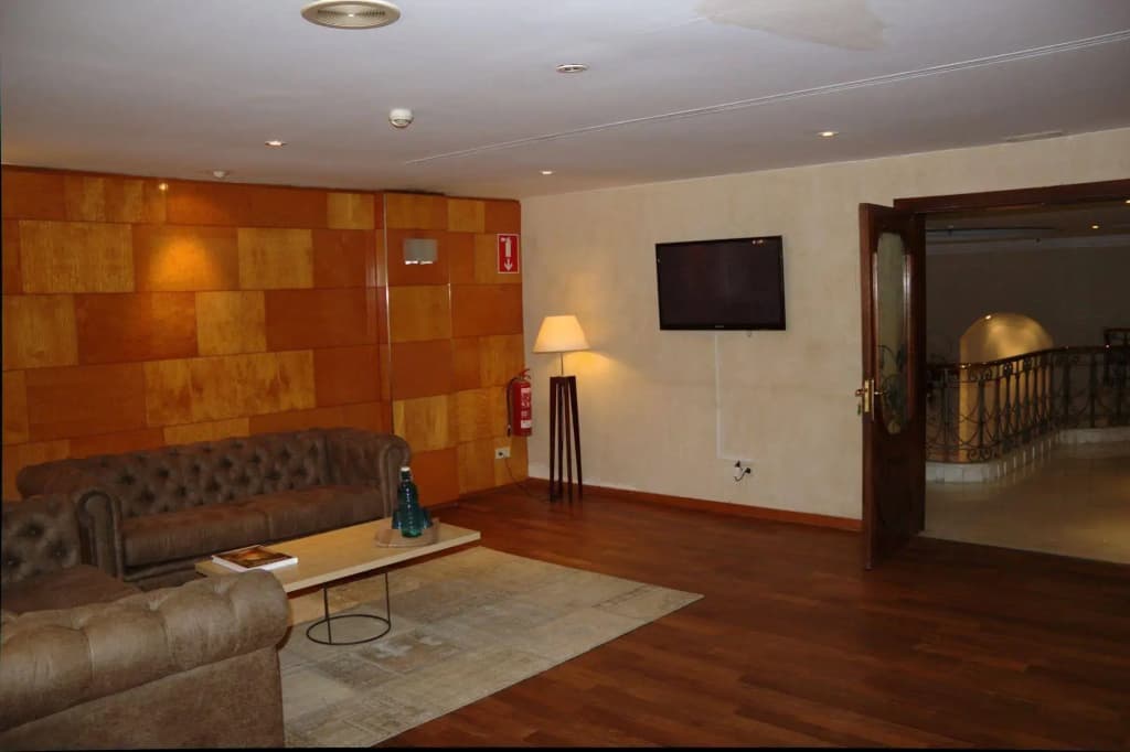 Chic & Basic Velvet Hotel - photo 15
