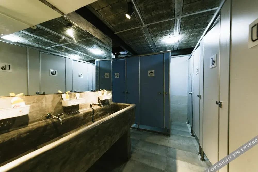 Bedgasm Hostel - photo 7