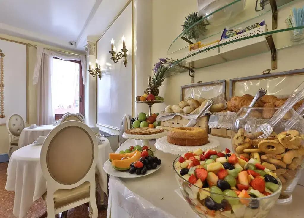 Hotel Arlecchino - photo 10