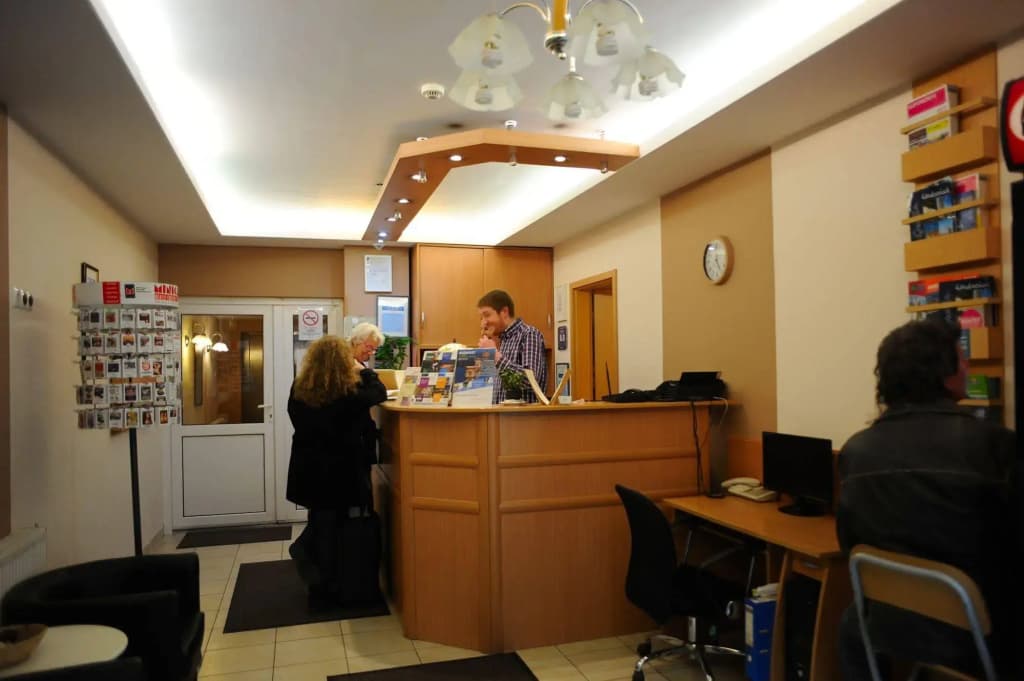 Rose City Hotel - photo 27