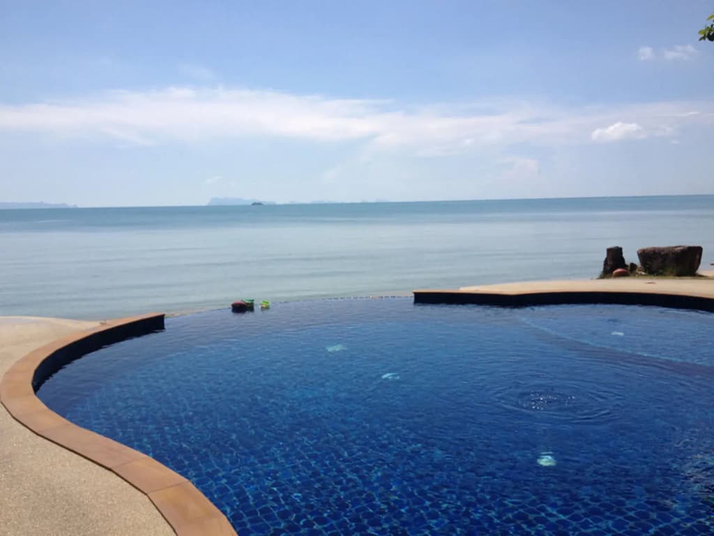 Lipa Lodge Resort - photo 20