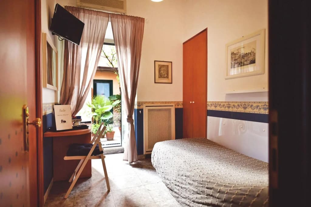 Hotel Carmel Roma - photo 3