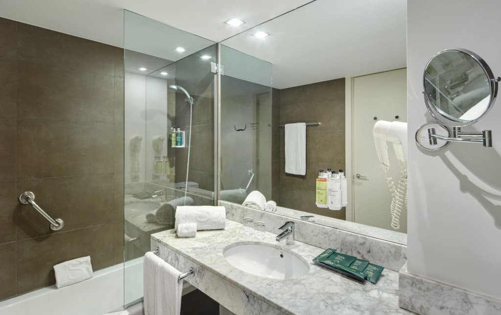 Sercotel Amister Art Hotel - photo 9