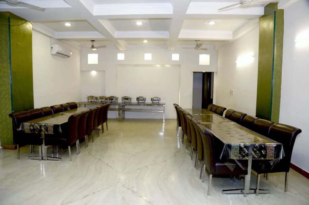 Hotel City Centre Inn New Delhi - photo 12
