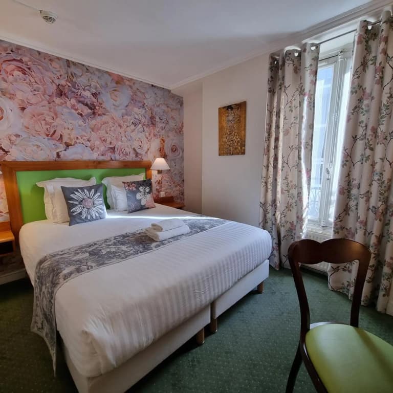 France Eiffel Hotel - photo 35