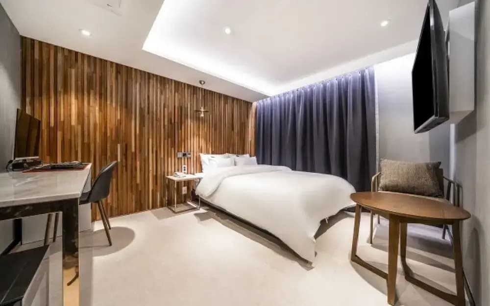 Jongno Hotel Laboum - photo 7