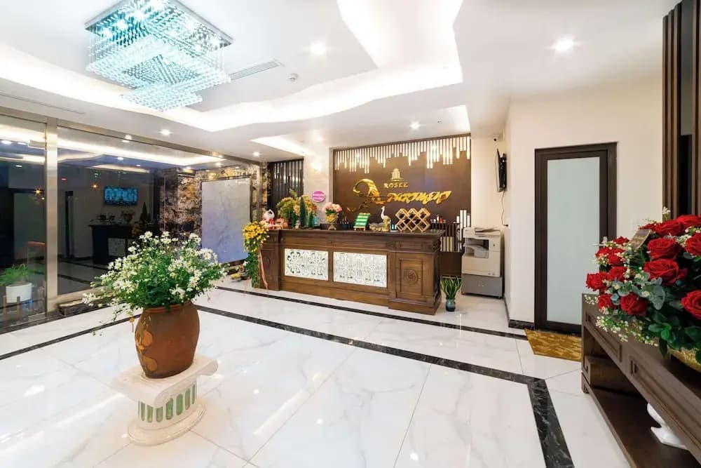 Rosee Hotel & Apartment - photo 8