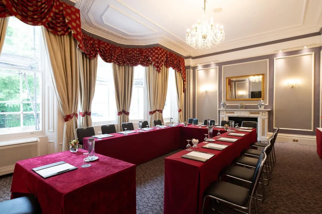 Gem Strathmore Hotel - photo 14