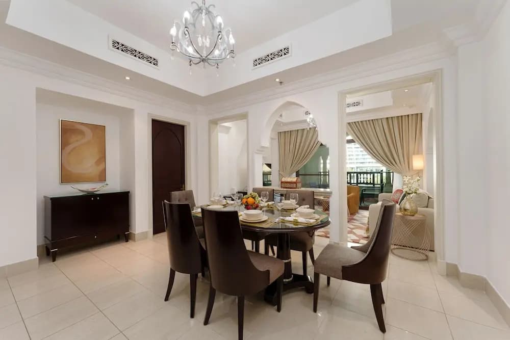 Maison Privee - Tasteful Apt cls to Burj Khalifa & Dubai Mall - photo 17