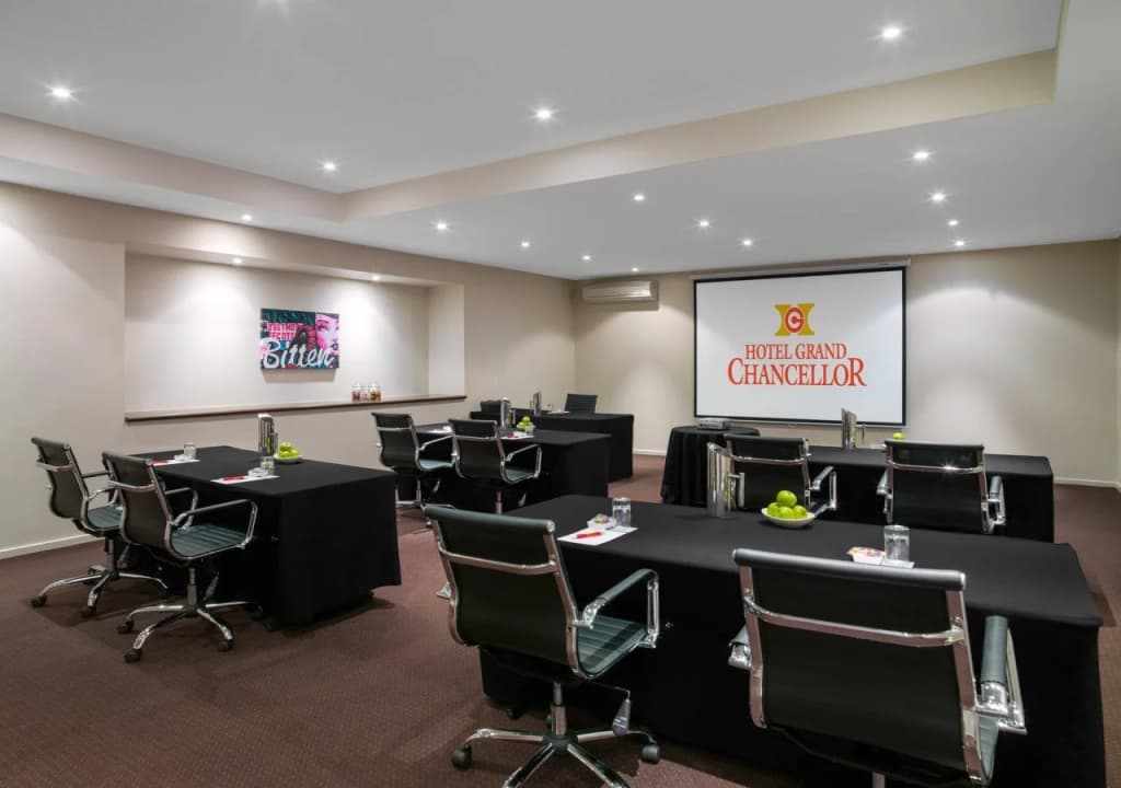 Hotel Grand Chancellor Melbourne - photo 19