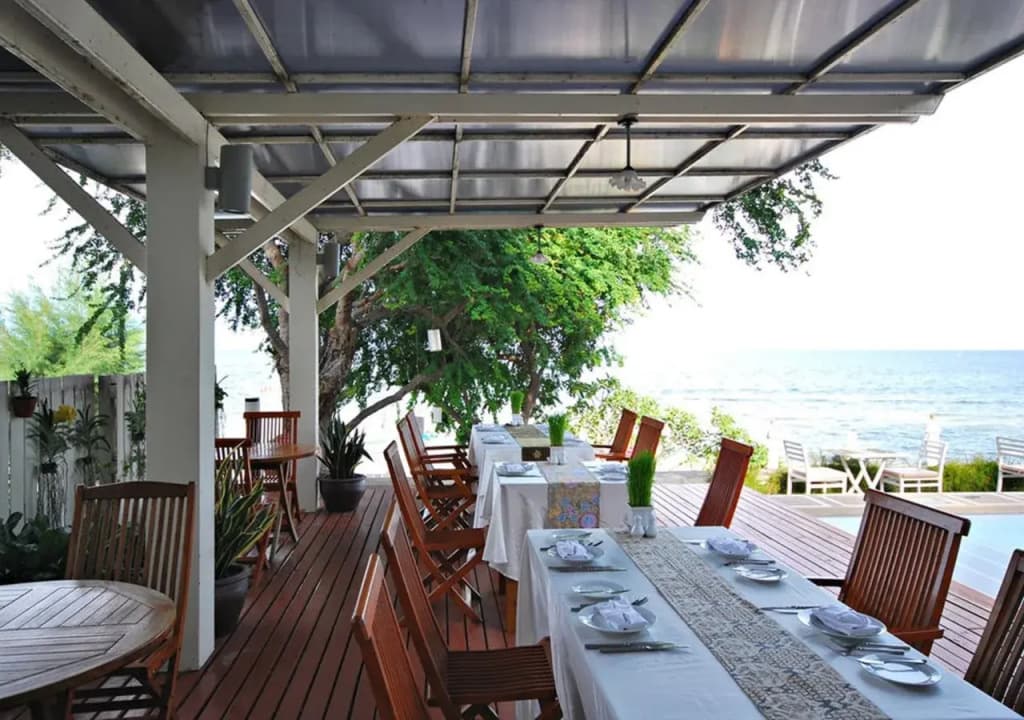 Baan Bayan Beachfront Hotel - photo 28