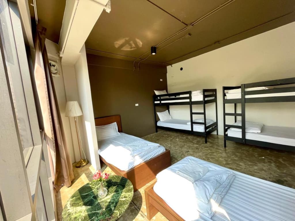Collection O The Spades Hostel - photo 32