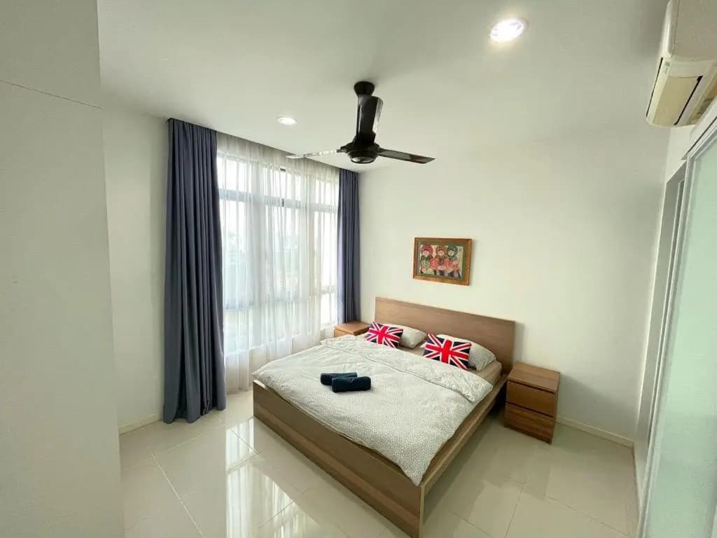 Tropicana Avenue Service Residence II - photo 3