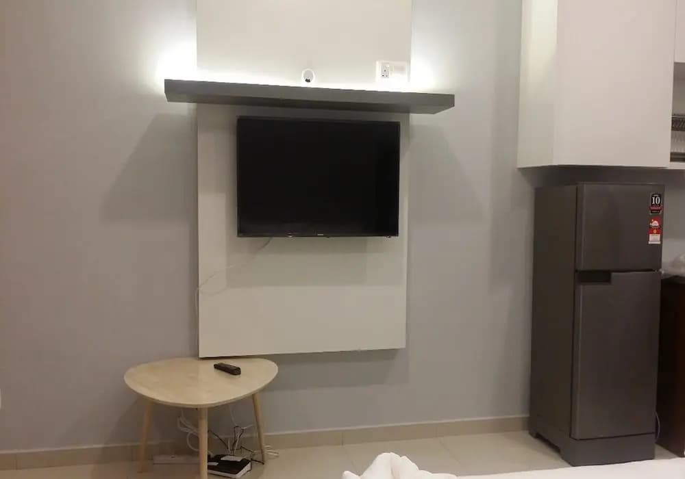 Pinnacle Suites - photo 3