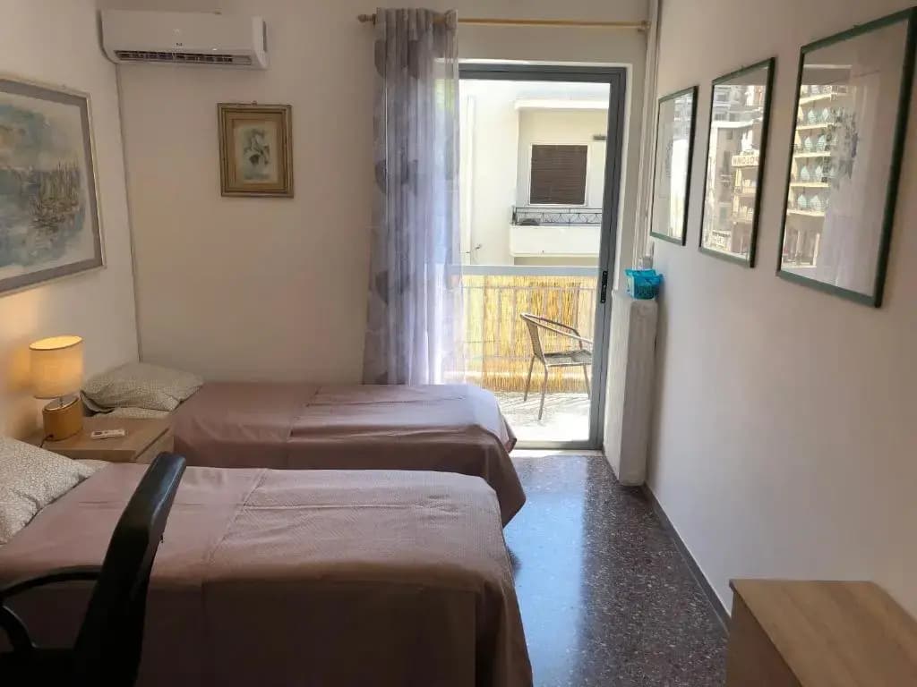 Metaxourgio spacious two bedroom apartment - photo 6
