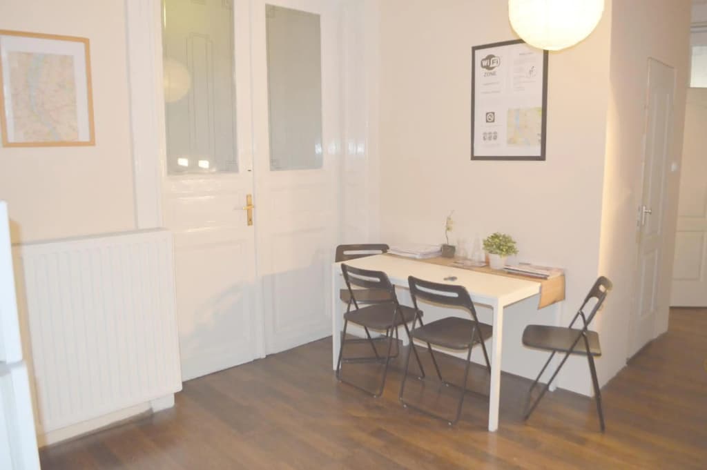 Artist Guest House - photo 2