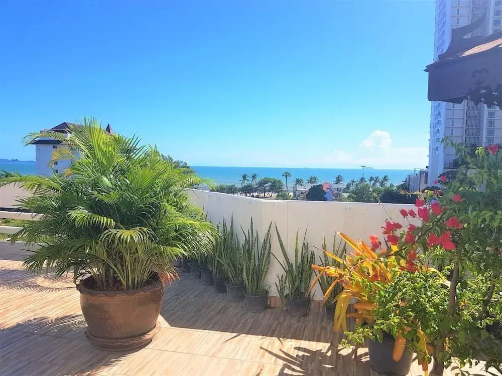 Fantastic 2 bed With Huge Balcony & sea Views - photo 23